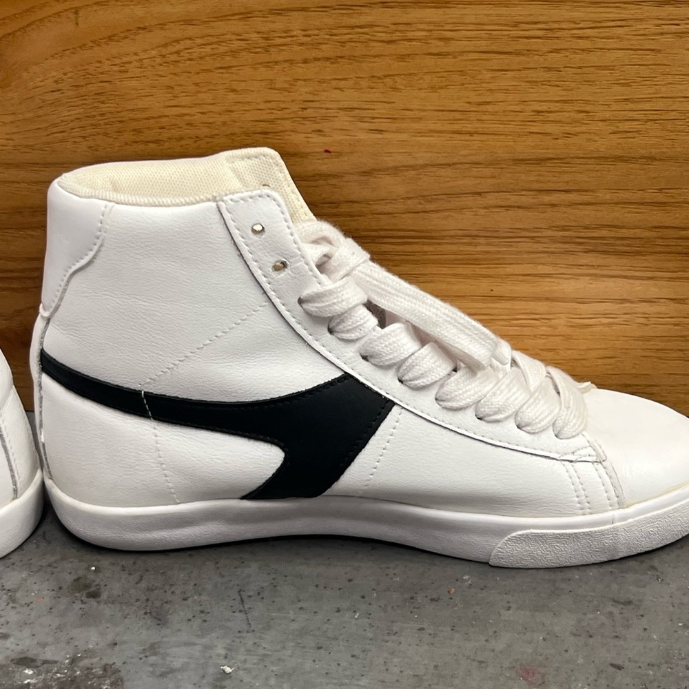 NWOT Rachel Zoe White leather high tops size 9 - Picture 4 of 6